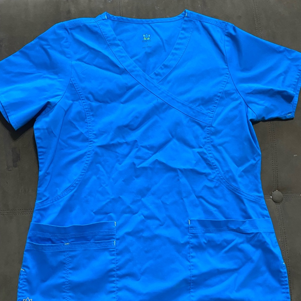 Women’s scrubs